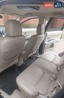 Позашляховик / Кросовер Mitsubishi Outlander XL 2008 в 