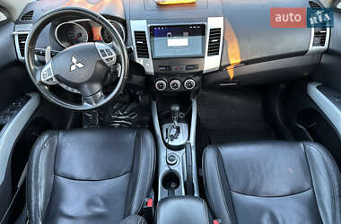 Внедорожник / Кроссовер Mitsubishi Outlander XL 2008 в 