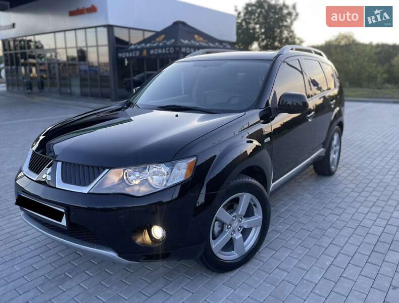Позашляховик / Кросовер Mitsubishi Outlander XL 2007 в Києві