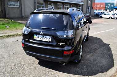 Внедорожник / Кроссовер Mitsubishi Outlander XL 2008 в 