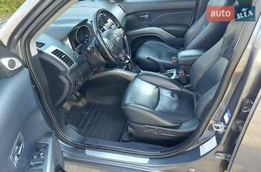 Внедорожник / Кроссовер Mitsubishi Outlander XL 2007 в 