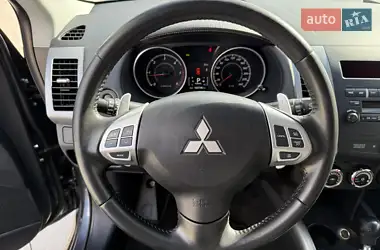 Mitsubishi Outlander XL 2012