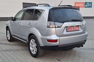 Внедорожник / Кроссовер Mitsubishi Outlander XL 2012 в 