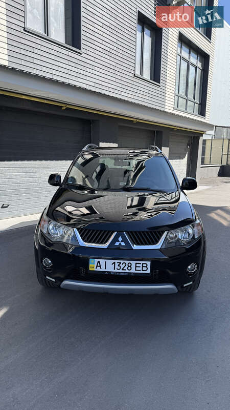 Внедорожник / Кроссовер Mitsubishi Outlander XL 2009 в Белой Церкви