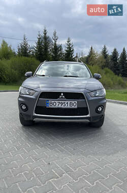 Внедорожник / Кроссовер Mitsubishi Outlander XL 2010 в Тернополе