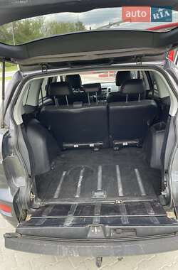 Внедорожник / Кроссовер Mitsubishi Outlander XL 2010 в 