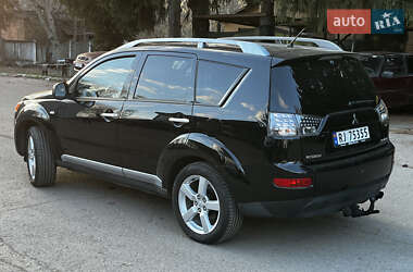 Позашляховик / Кросовер Mitsubishi Outlander XL 2008 в 