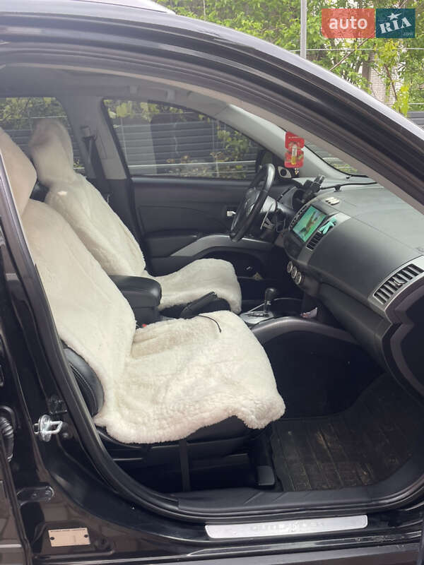 Внедорожник / Кроссовер Mitsubishi Outlander XL 2008 в Самборе