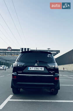 Внедорожник / Кроссовер Mitsubishi Outlander XL 2008 в 