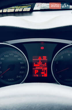 Внедорожник / Кроссовер Mitsubishi Outlander XL 2008 в 