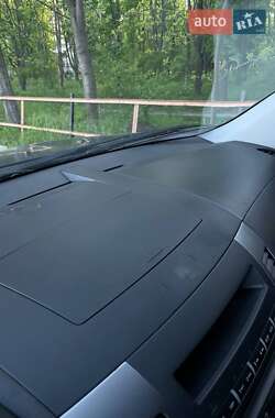 Внедорожник / Кроссовер Mitsubishi Outlander XL 2009 в 