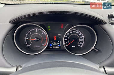Внедорожник / Кроссовер Mitsubishi Outlander XL 2009 в 