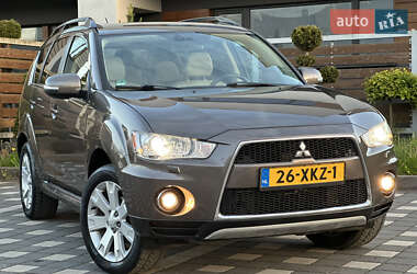 Внедорожник / Кроссовер Mitsubishi Outlander XL 2011 в 