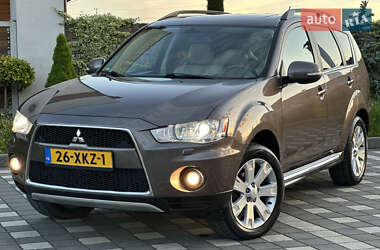 Внедорожник / Кроссовер Mitsubishi Outlander XL 2011 в 