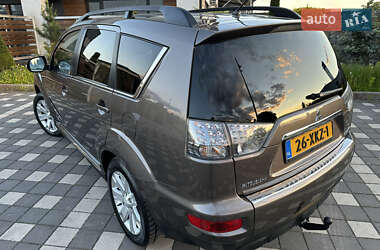 Внедорожник / Кроссовер Mitsubishi Outlander XL 2011 в 