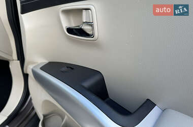 Внедорожник / Кроссовер Mitsubishi Outlander XL 2011 в 