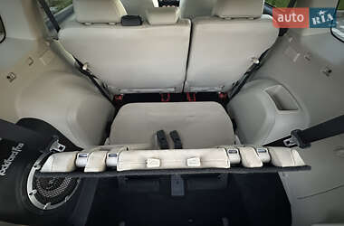 Внедорожник / Кроссовер Mitsubishi Outlander XL 2011 в 