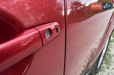 Позашляховик / Кросовер Mitsubishi Outlander XL 2011 в 
