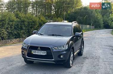 Внедорожник / Кроссовер Mitsubishi Outlander XL 2011 в 