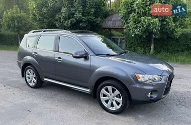 Внедорожник / Кроссовер Mitsubishi Outlander XL 2011 в 