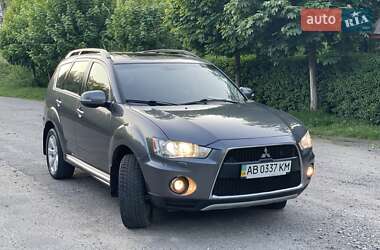 Внедорожник / Кроссовер Mitsubishi Outlander XL 2011 в 
