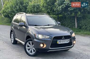 Внедорожник / Кроссовер Mitsubishi Outlander XL 2011 в 