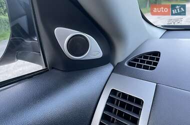 Внедорожник / Кроссовер Mitsubishi Outlander XL 2011 в 