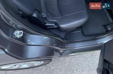 Внедорожник / Кроссовер Mitsubishi Outlander XL 2011 в 