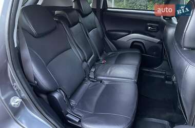 Внедорожник / Кроссовер Mitsubishi Outlander XL 2011 в 
