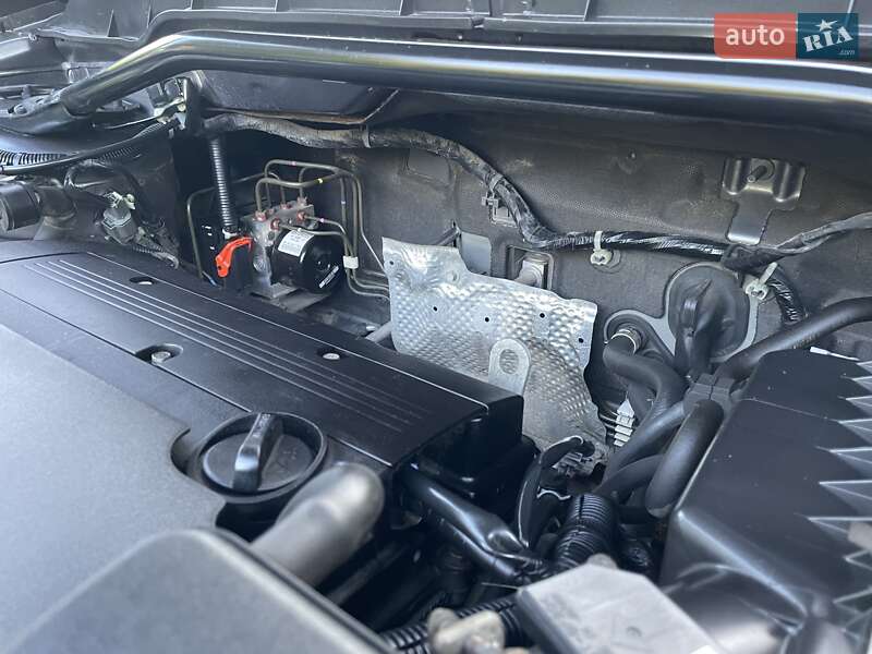 Внедорожник / Кроссовер Mitsubishi Outlander XL 2011 в Виннице