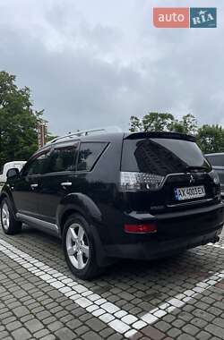 Внедорожник / Кроссовер Mitsubishi Outlander XL 2008 в 