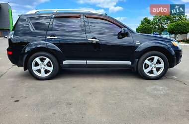 Позашляховик / Кросовер Mitsubishi Outlander XL 2008 в Кривому Розі