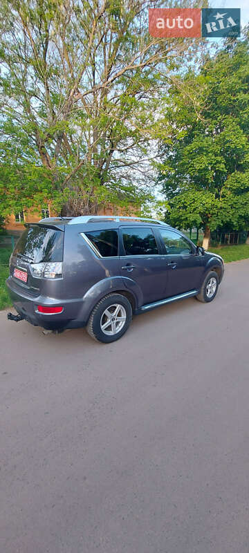 Позашляховик / Кросовер Mitsubishi Outlander XL 2010 в Білгороді-Дністровському