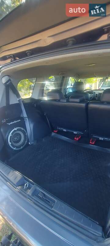 Позашляховик / Кросовер Mitsubishi Outlander XL 2010 в Білгороді-Дністровському