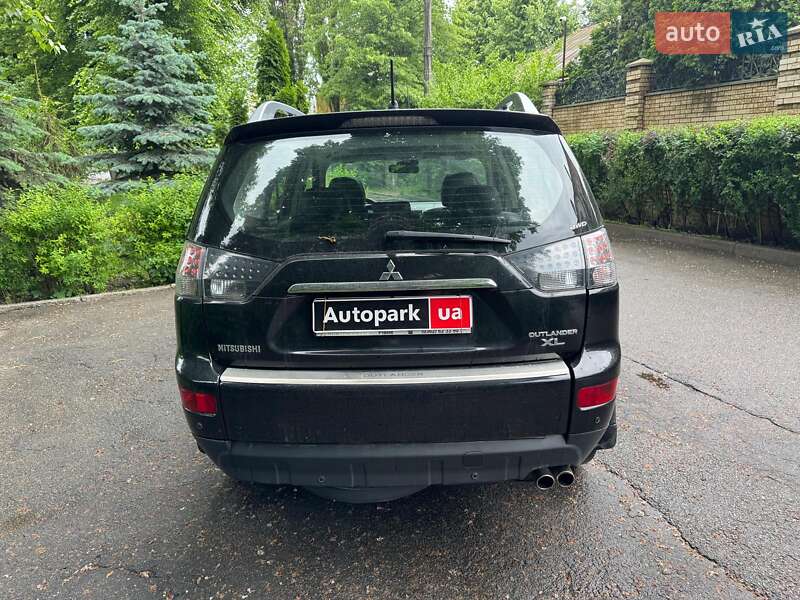 Внедорожник / Кроссовер Mitsubishi Outlander XL 2008 в Киеве