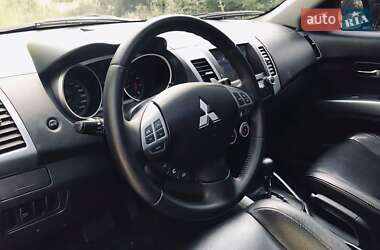 Внедорожник / Кроссовер Mitsubishi Outlander XL 2008 в 