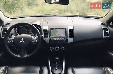 Внедорожник / Кроссовер Mitsubishi Outlander XL 2008 в 