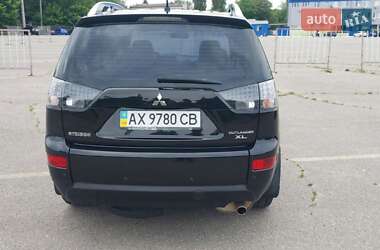 Внедорожник / Кроссовер Mitsubishi Outlander XL 2009 в 