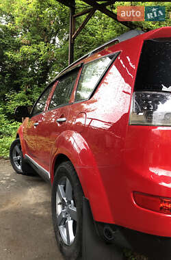 Позашляховик / Кросовер Mitsubishi Outlander XL 2008 в Рівному