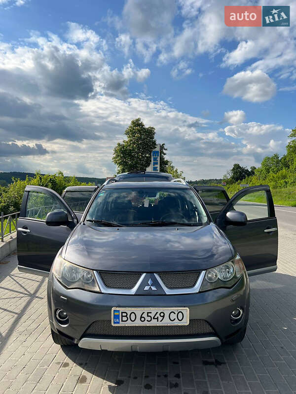 Позашляховик / Кросовер Mitsubishi Outlander XL 2007 в Теребовлі
