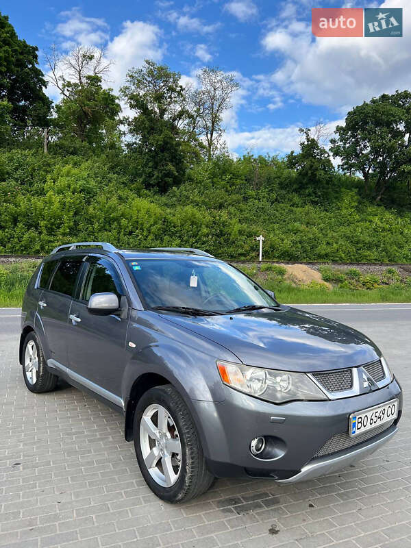 Позашляховик / Кросовер Mitsubishi Outlander XL 2007 в Теребовлі