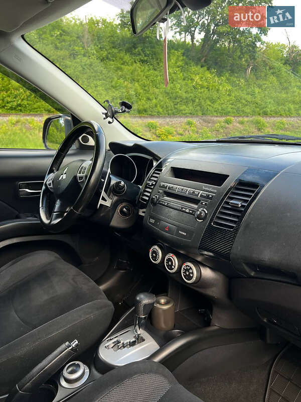 Позашляховик / Кросовер Mitsubishi Outlander XL 2007 в Теребовлі