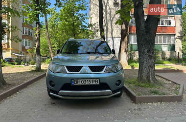 Внедорожник / Кроссовер Mitsubishi Outlander XL 2007 в 