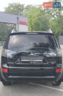 Внедорожник / Кроссовер Mitsubishi Outlander XL 2008 в 