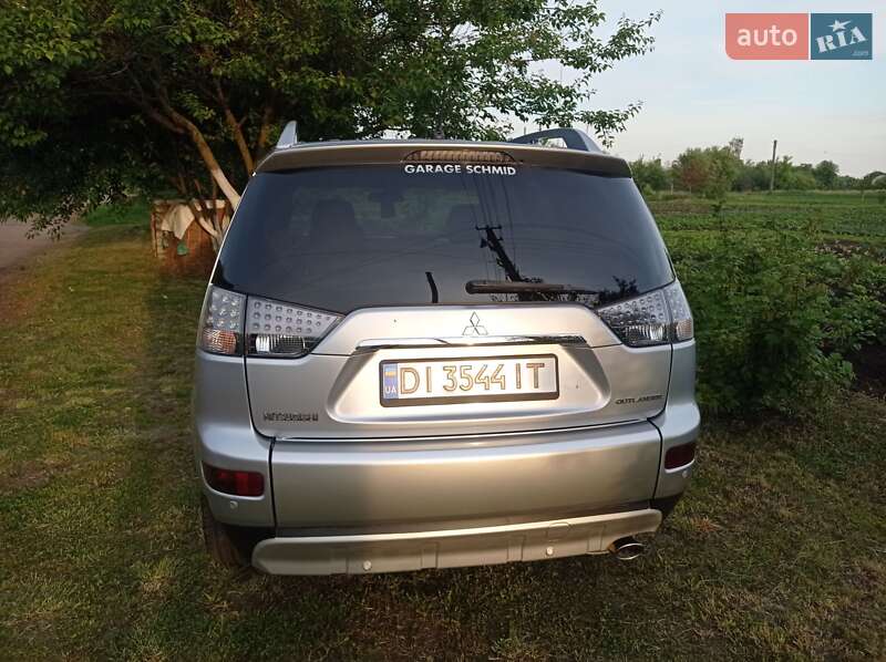 Внедорожник / Кроссовер Mitsubishi Outlander XL 2008 в Нежине