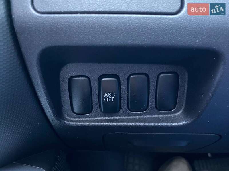 Внедорожник / Кроссовер Mitsubishi Outlander XL 2008 в Киеве