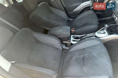 Позашляховик / Кросовер Mitsubishi Outlander XL 2008 в 