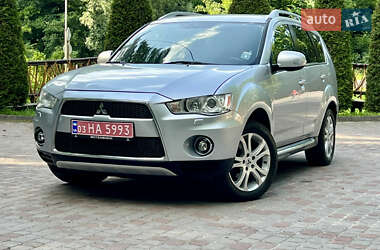 Внедорожник / Кроссовер Mitsubishi Outlander XL 2011 в 