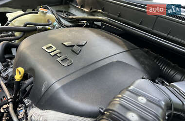 Внедорожник / Кроссовер Mitsubishi Outlander XL 2011 в 