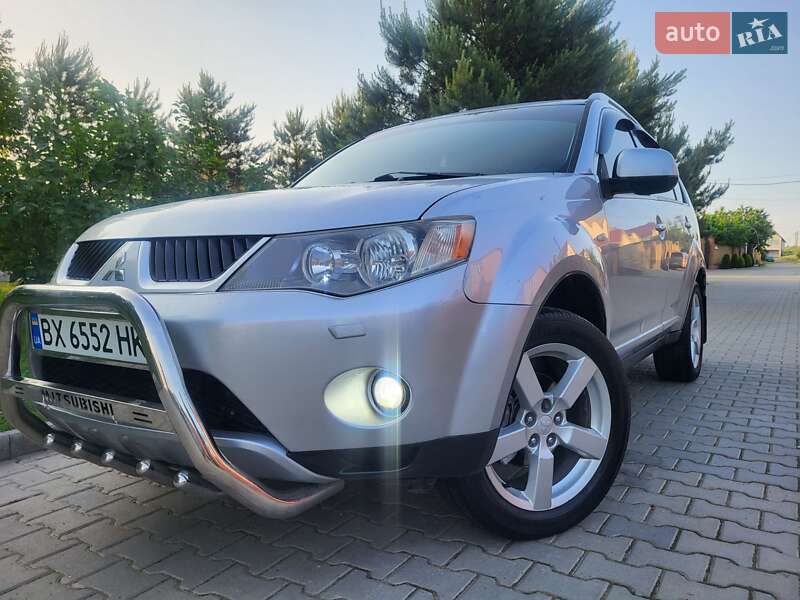 Позашляховик / Кросовер Mitsubishi Outlander XL 2007 в Хмельницькому